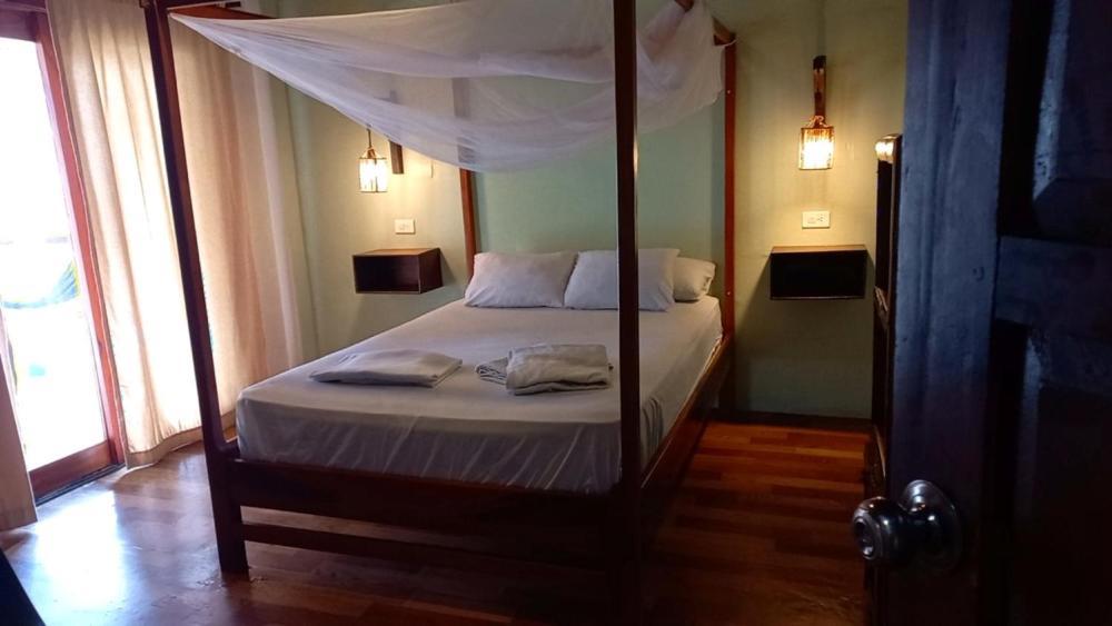 Sapa Inka Hostel Montañita Екстериор снимка