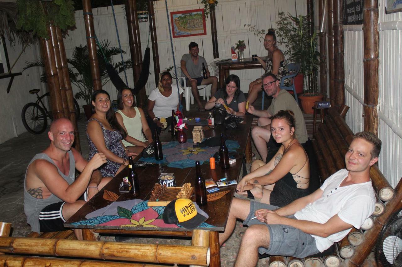 Sapa Inka Hostel Montañita Екстериор снимка